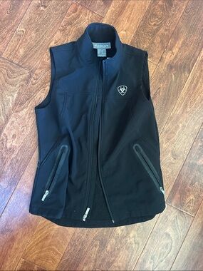 Ariat  Womens Black Sleeveless Softshell Vest